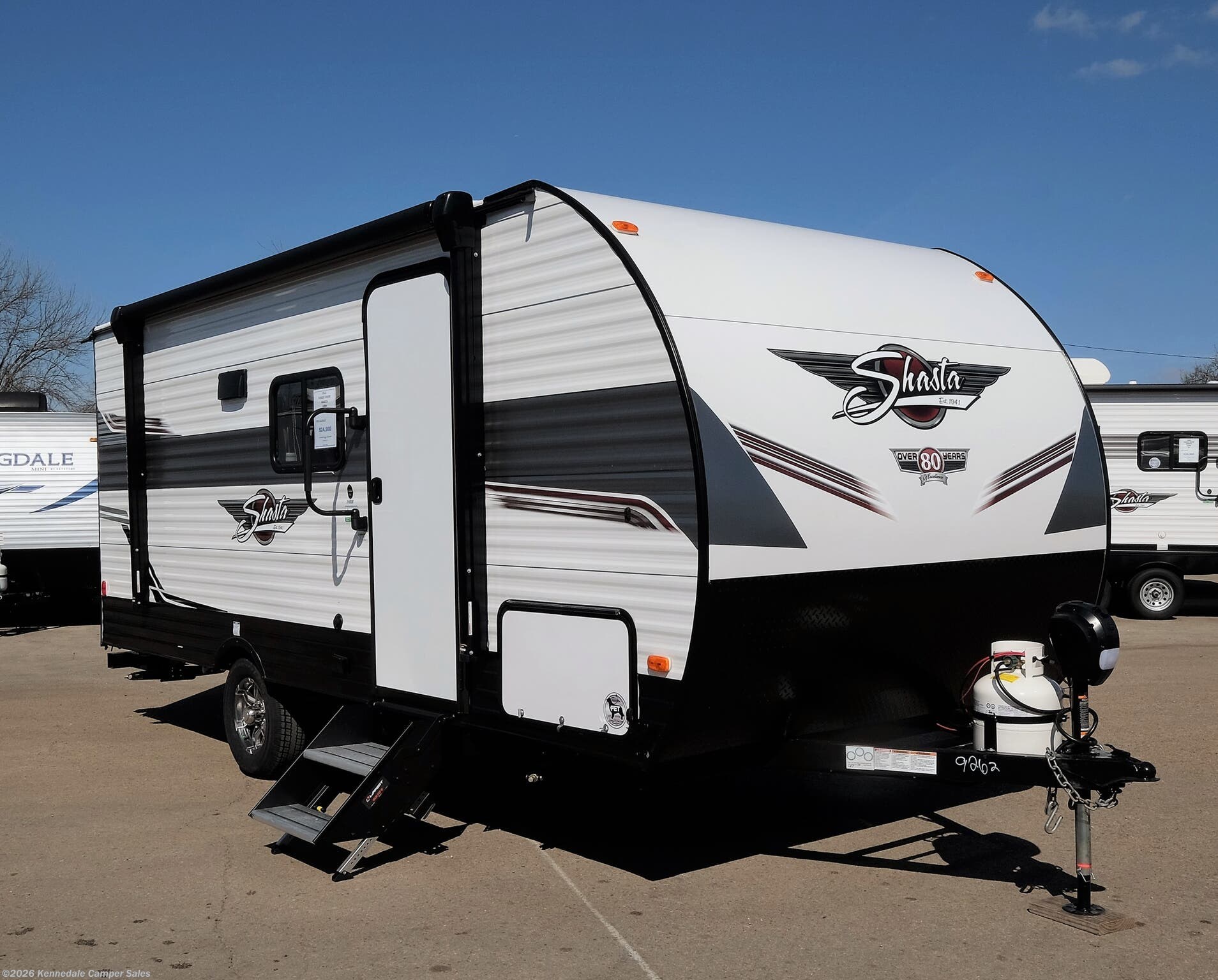 2022 Shasta 18BH RV for Sale in Kennedale, TX 76060 019262 RVUSA