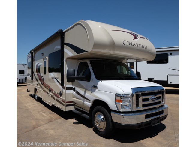 Used 2015 Thor Motor Coach Chateau 31W available in Kennedale, Texas