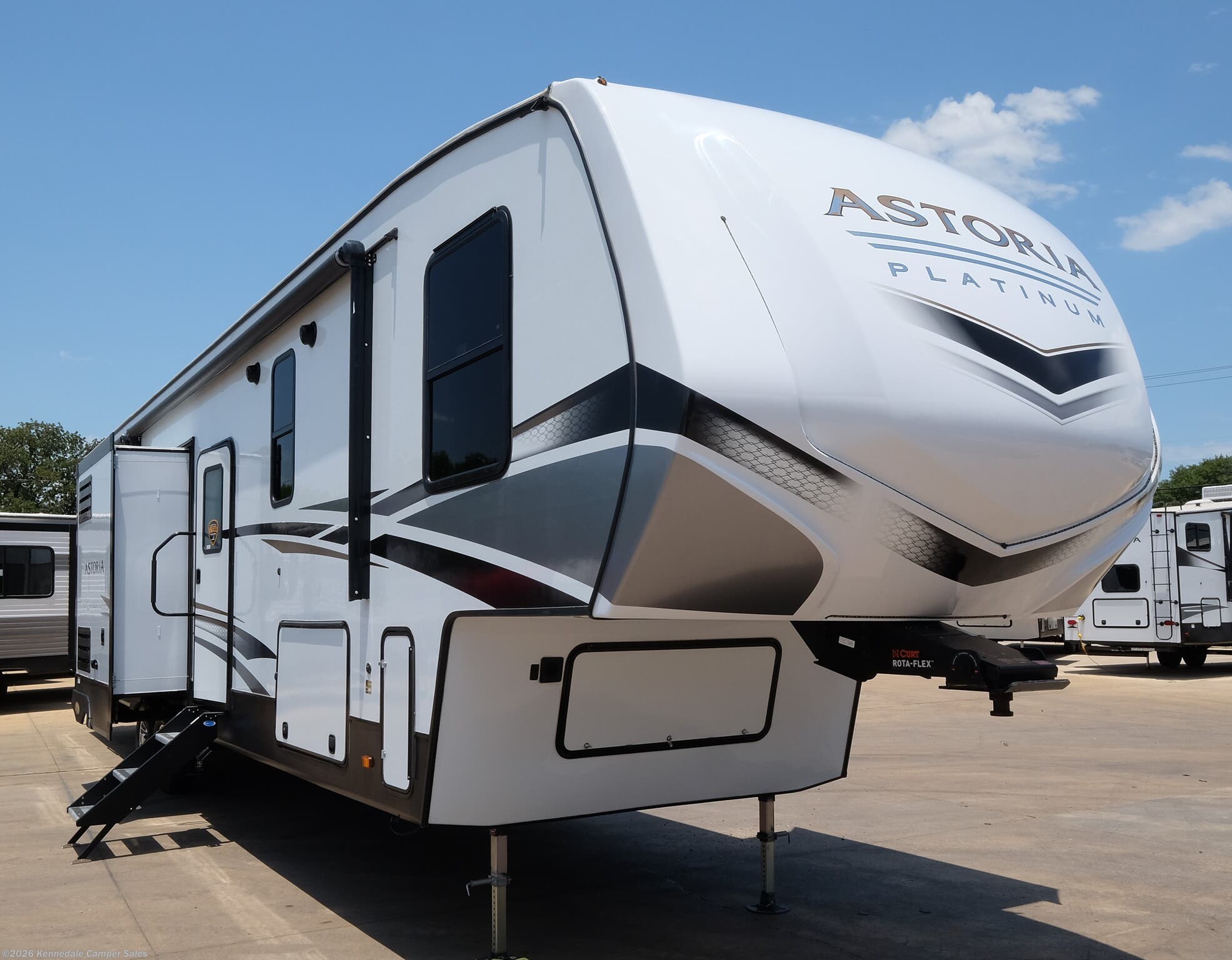 2022 Dutchmen Astoria Platinum 3603LFP RV for Sale in Kennedale, TX 76060 915849
