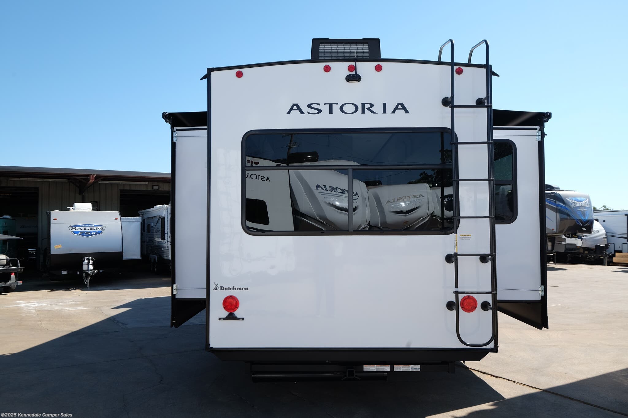 2023 Dutchmen Astoria Platinum 3553MBP RV for Sale in Kennedale, TX