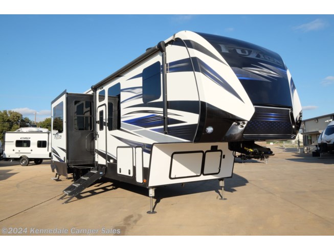 Used 2018 Keystone Fuzion 371 available in Kennedale, Texas