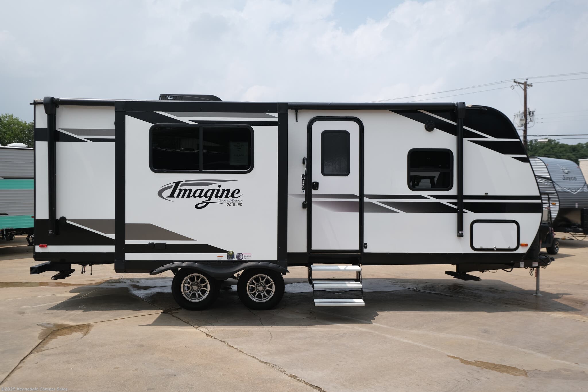 2021 Grand Design Imagine XLS 22RBE RV for Sale in Kennedale, TX 76060
