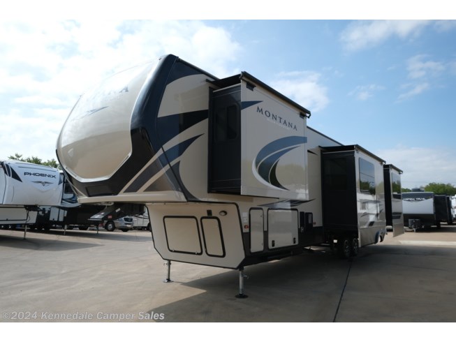 2018 Keystone Montana High Country 379RD - Used Fifth Wheel For Sale by Kennedale Camper Sales in Kennedale, Texas