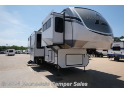 Used 2022 Alliance RV Paradigm 385FL available in Kennedale, Texas
