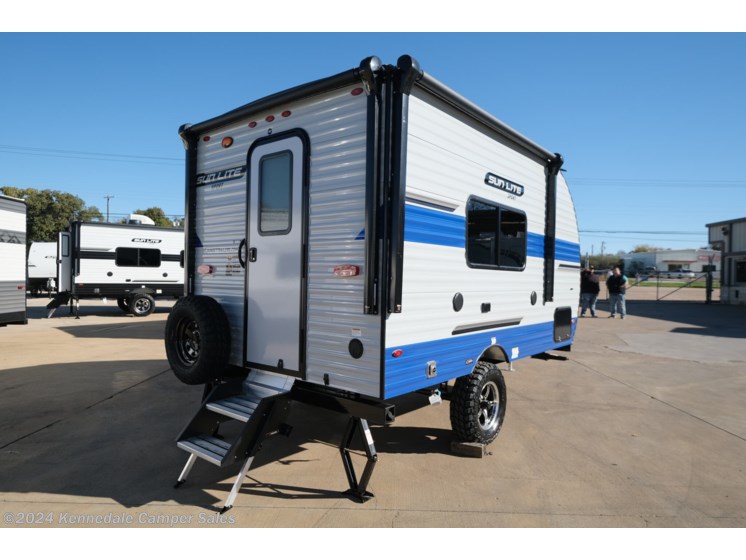 New 2024 Sunset Park RV Sun Lite 16BH available in Kennedale, Texas