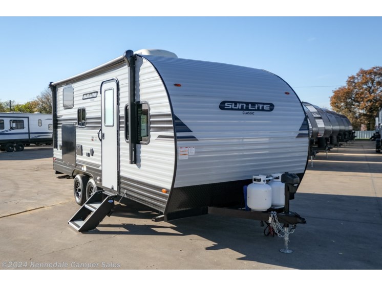 New 2024 Sunset Park RV Sun Lite 21QB available in Kennedale, Texas