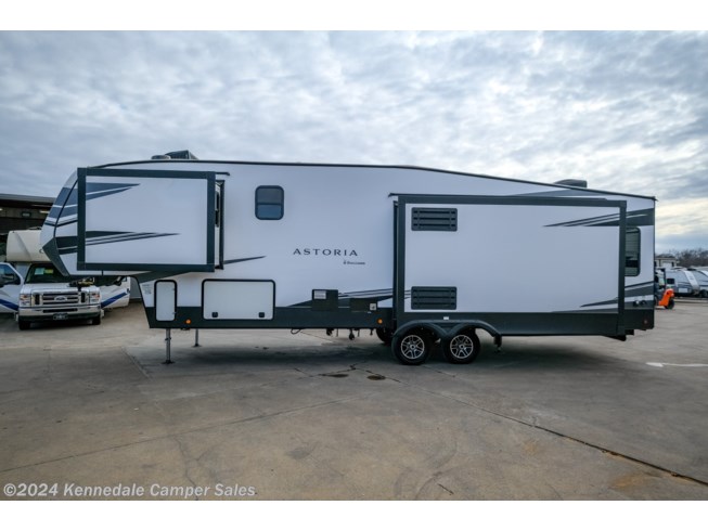 2021 Astoria Platinum 3173RLP by Dutchmen from Kennedale Camper Sales in Kennedale, Texas