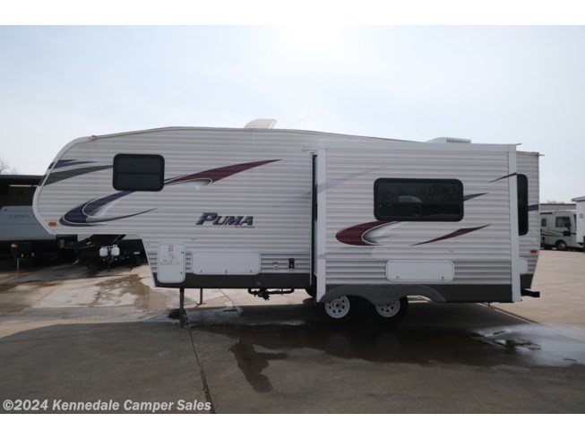 2013 Puma 253-FBS by Palomino from Kennedale Camper Sales in Kennedale, Texas