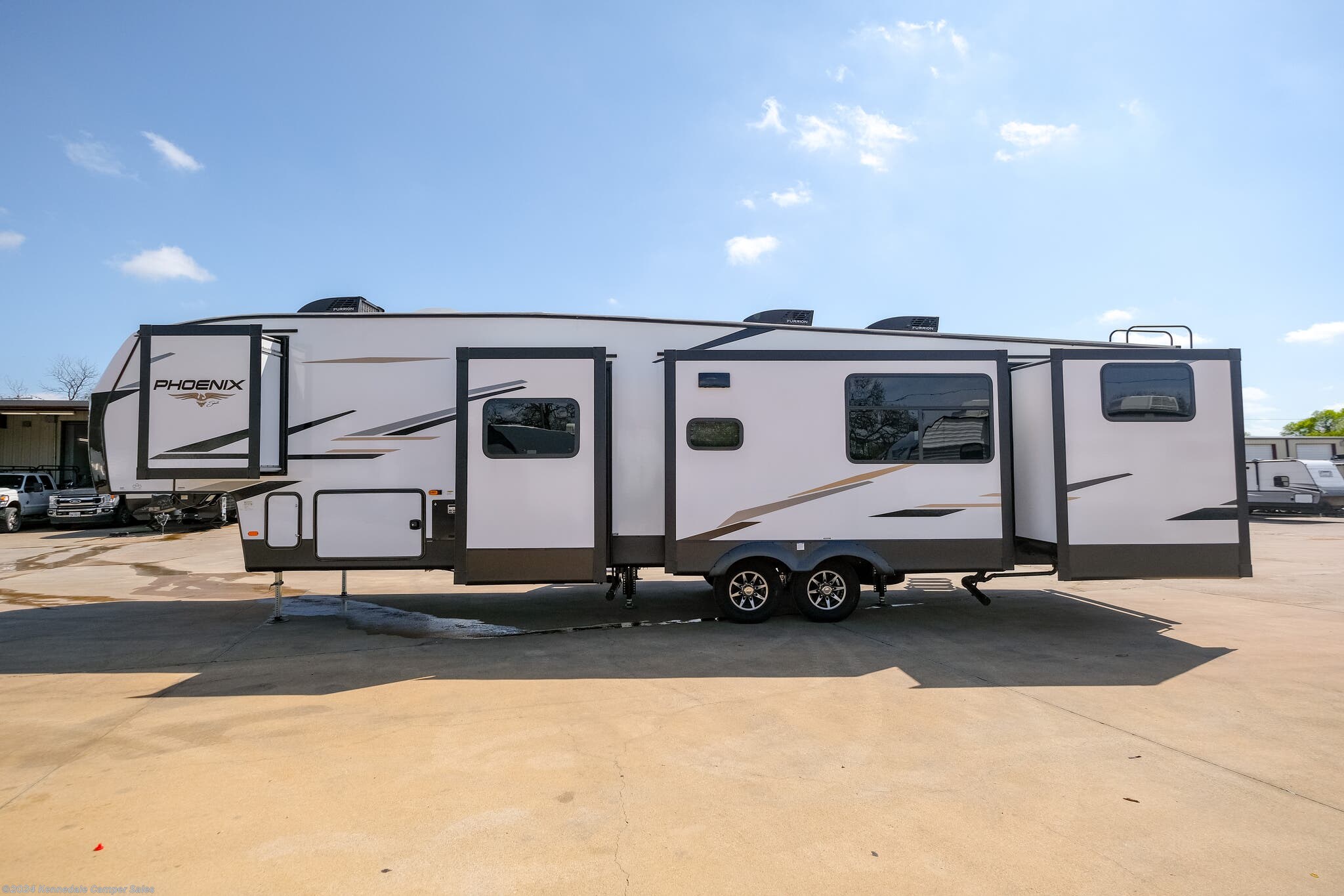 2023 Shasta Phoenix 373MBRB RV for Sale in Kennedale, TX 76060