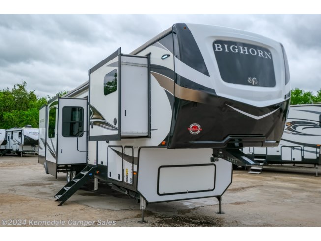 Used 2021 Heartland Bighorn 3995 FK available in Kennedale, Texas