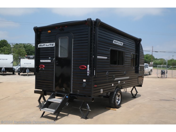 Used 2021 Sunset Park RV Sun Lite 18RD available in Kennedale, Texas