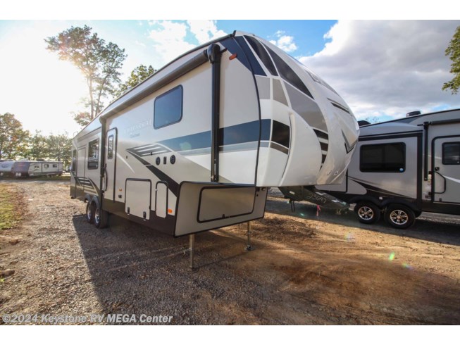 2020 Coachmen Chaparral 298RLS RV for Sale in Greencastle, PA 17225 ...