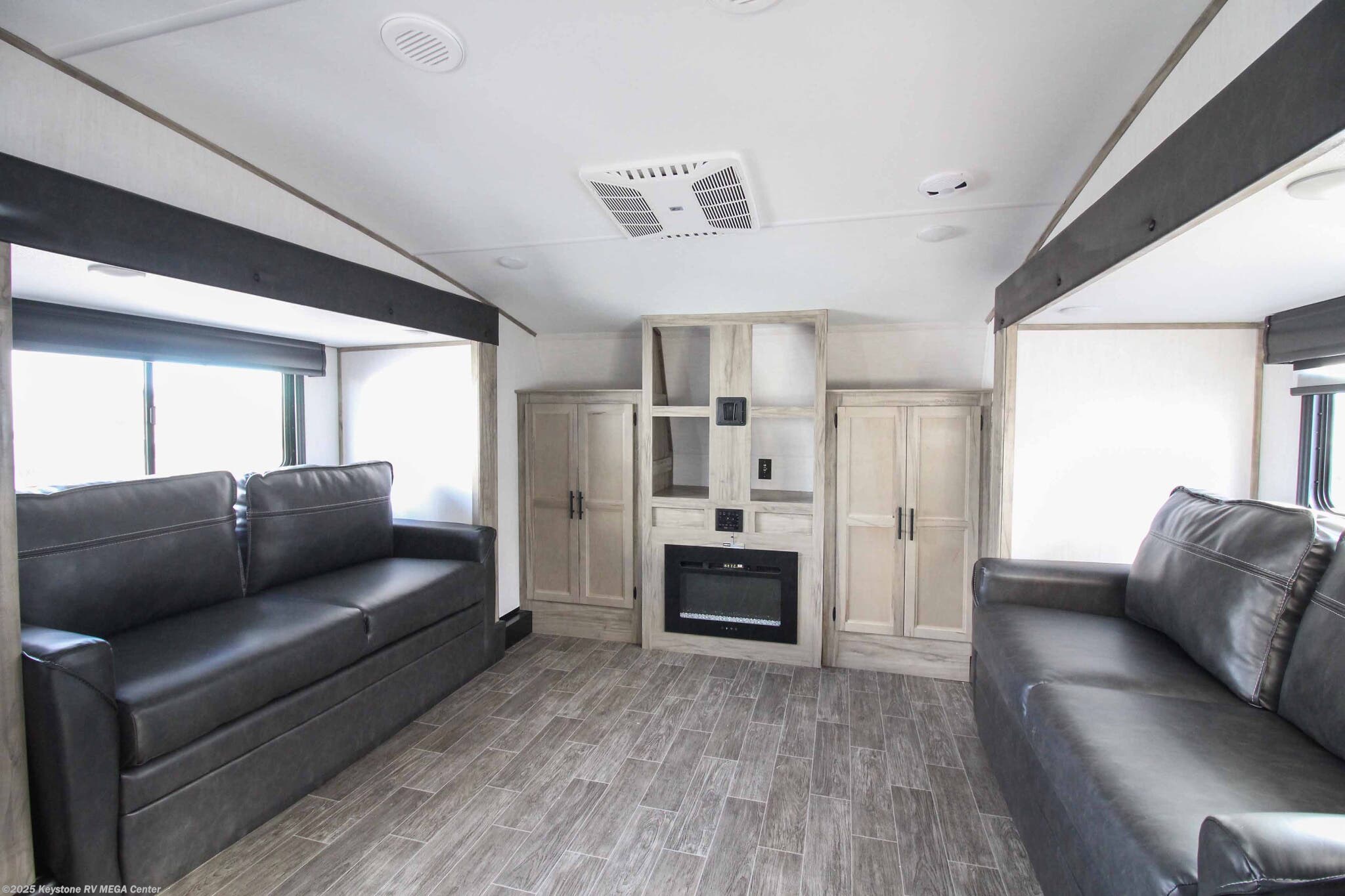 3990 suite arctic wolf 3990 suite arctic wolf