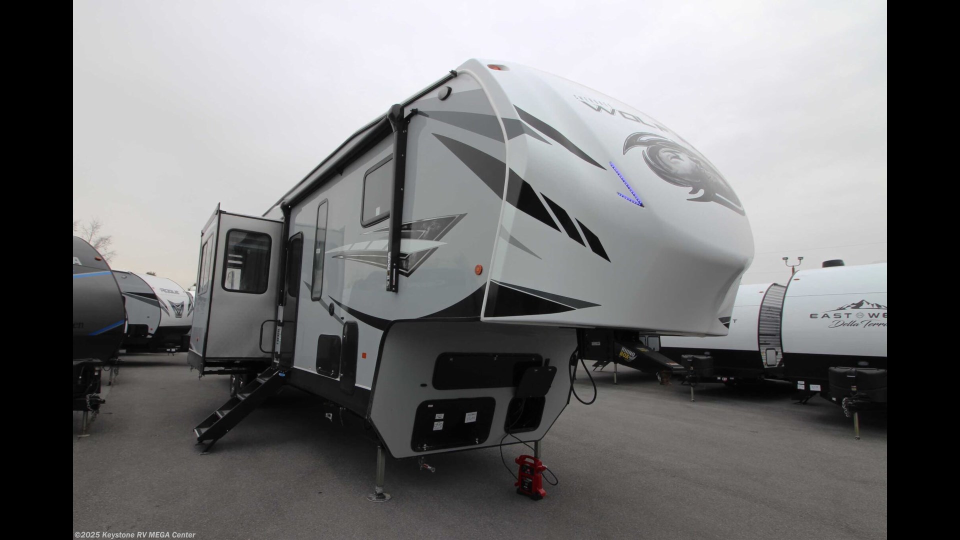 22 Forest River Cherokee Wolf Pack 355pack14 Toy Hauler For Sale In Greencastle Pa 22 Forest River Cherokee Wolf Pack 355pack14 Toy Hauler For Sale In Greencastle Pa
