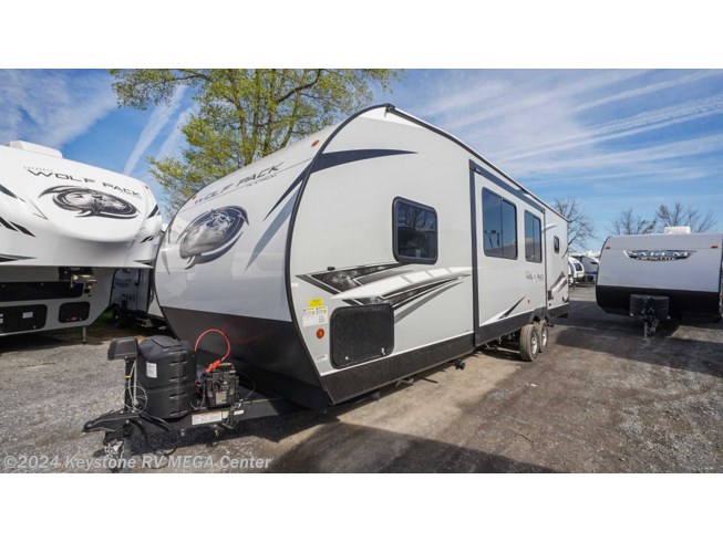 2022 Forest River Cherokee Wolf Pack 27PACK10 - New Toy Hauler For Sale by Keystone RV MEGA Center in Greencastle, Pennsylvania features CO Detector, Fireplace, Air Conditioning, Auxiliary Battery, Shower