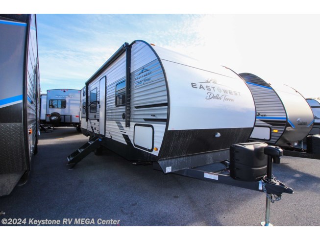 New 2022 East to West Della Terra 250BH available in Greencastle, Pennsylvania