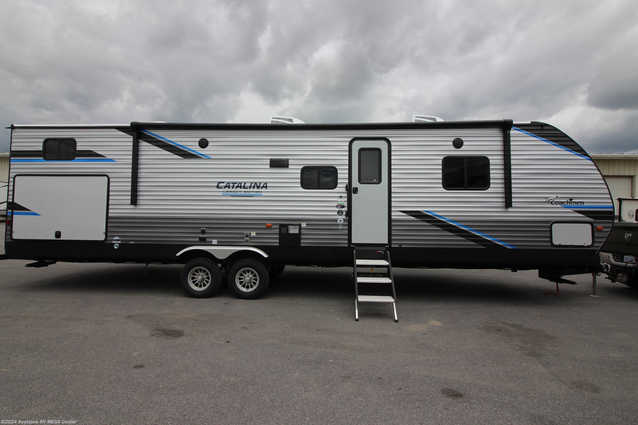 2022 Coachmen Catalina Legacy Edition 343BHTS RV for Sale in