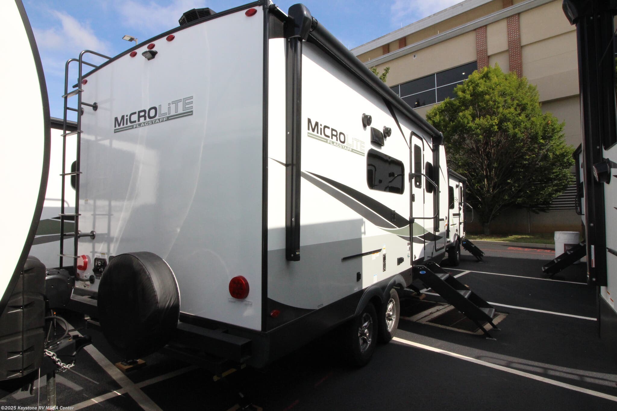 2023 Forest River Flagstaff Micro Lite 21DS RV for Sale in Greencastle