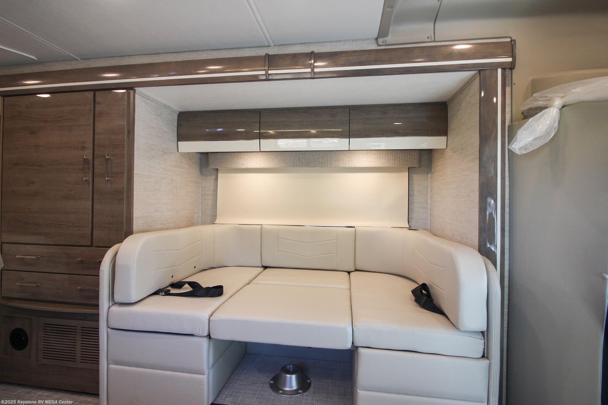 2023 Entegra Coach Qwest 24L RV for Sale in Greencastle, PA 17225