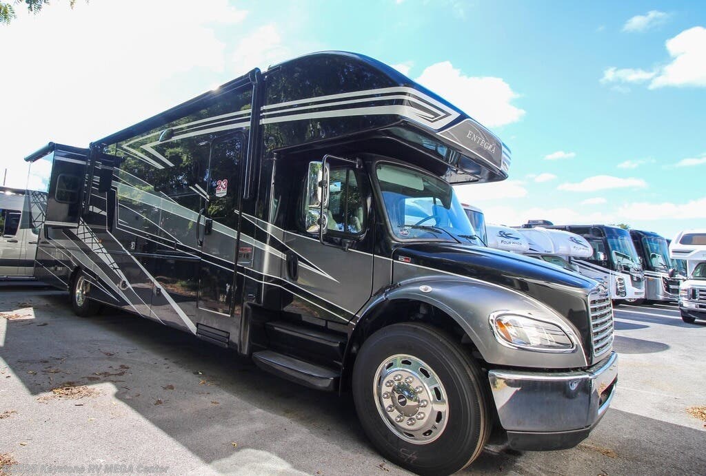 2024 Entegra Coach Accolade 37K RV for Sale in Greencastle, PA 17225 ...