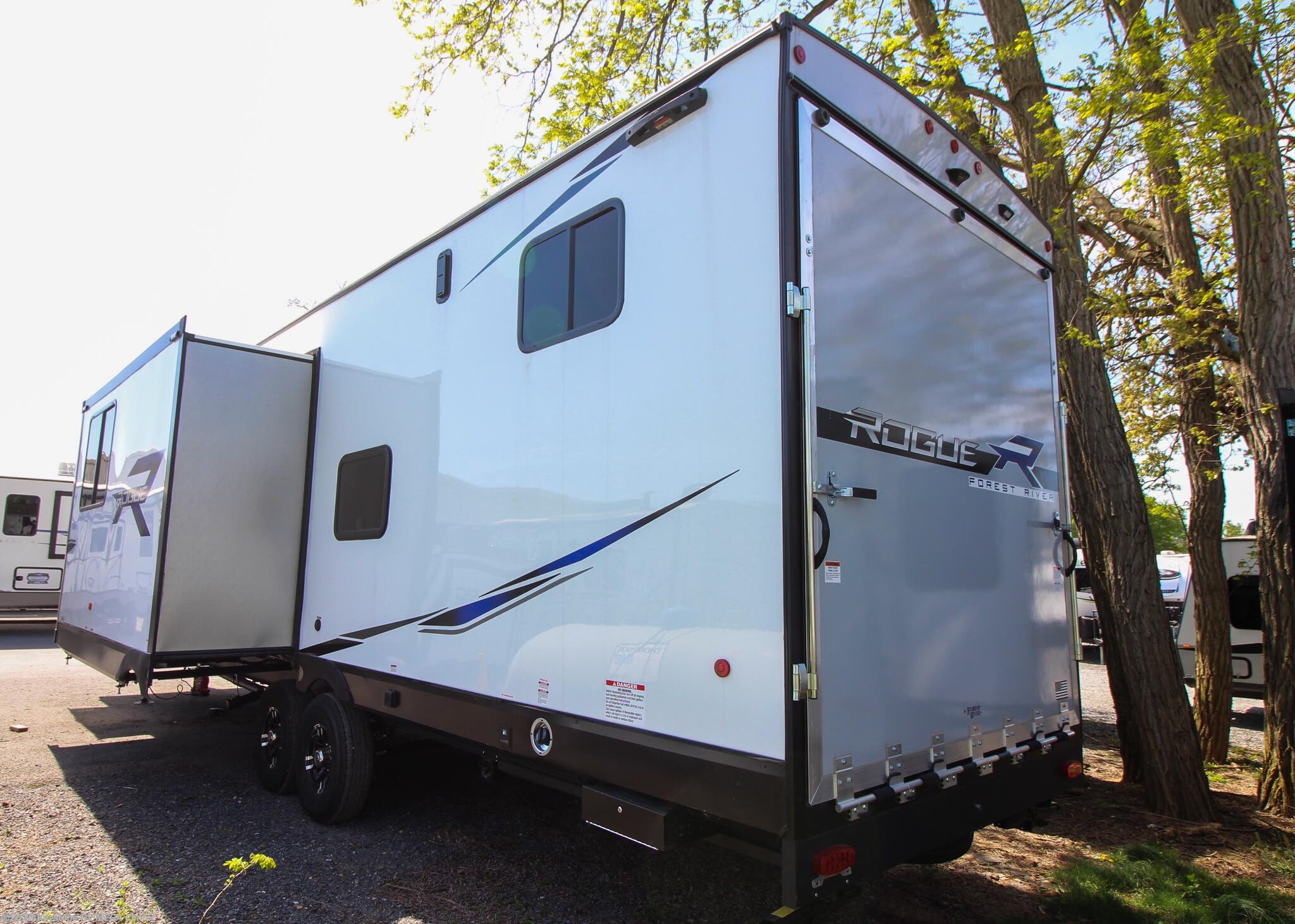 2023 Forest River Vengeance Rogue SUT 327SUT RV for Sale in Greencastle