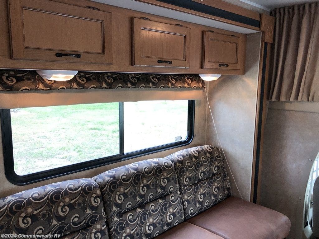 13 Coachmen Freelander 29qb Rv For Sale In Ashland Va Rv A Rvusa Com Classifieds