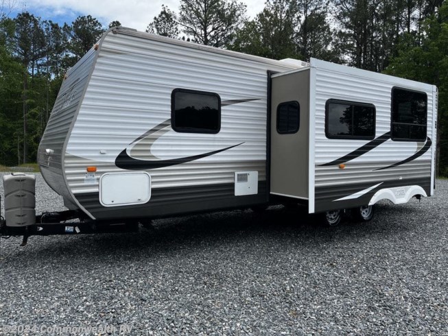 Used 2015 CrossRoads Zinger ZT28BH available in Ashland, Virginia