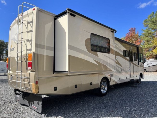 2008 Bounder 35E by Fleetwood from Commonwealth RV in Ashland, Virginia