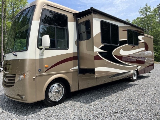 2013 Newmar Canyon Star 3610 - Used Class A For Sale by Commonwealth RV in Ashland, Virginia