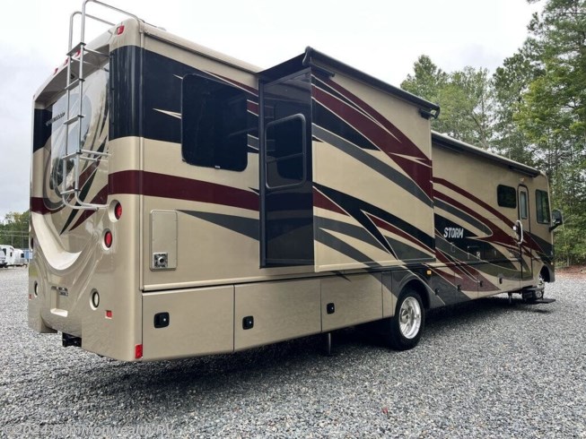 2018 Storm 36F by Fleetwood from Commonwealth RV in Ashland, Virginia