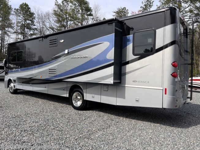 2014 Itasca Suncruiser 37F - Used Class A For Sale by Commonwealth RV in Ashland, Virginia