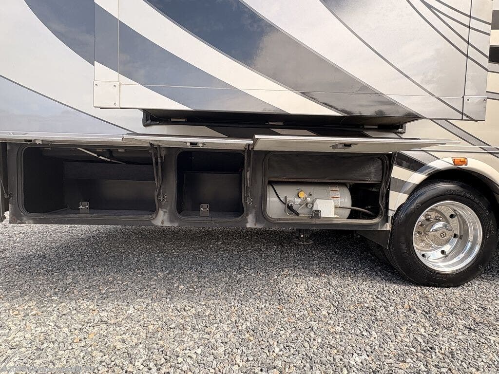 2017 Mirada Select 37TB by Coachmen from Commonwealth RV in Ashland, Virginia