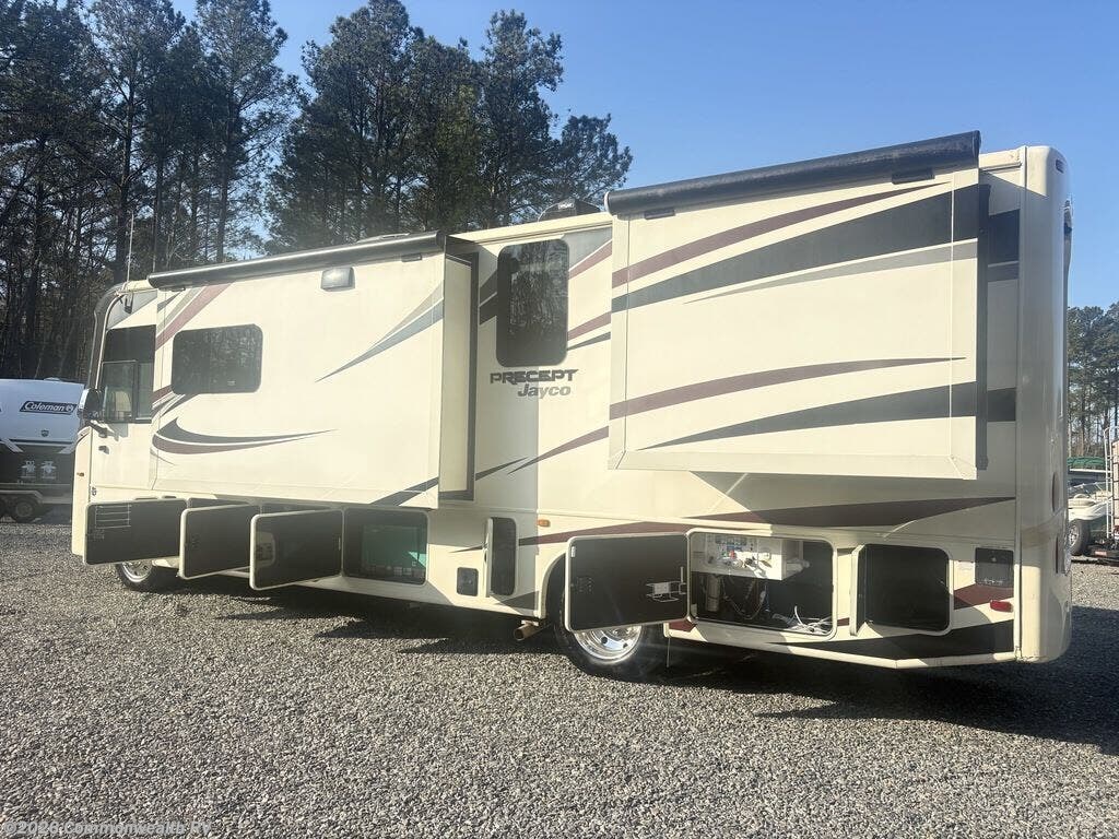 2018 M-31 UL by Jayco from Commonwealth RV in Ashland, Virginia
