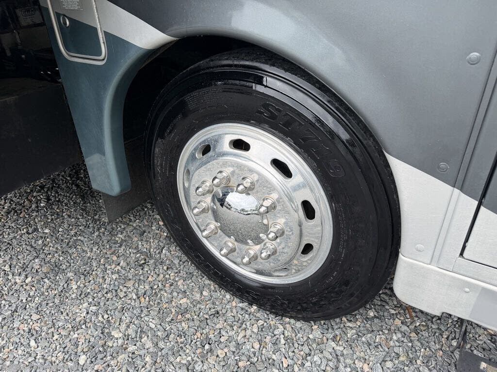 2007 Journey 39K by Winnebago from Commonwealth RV in Ashland, Virginia