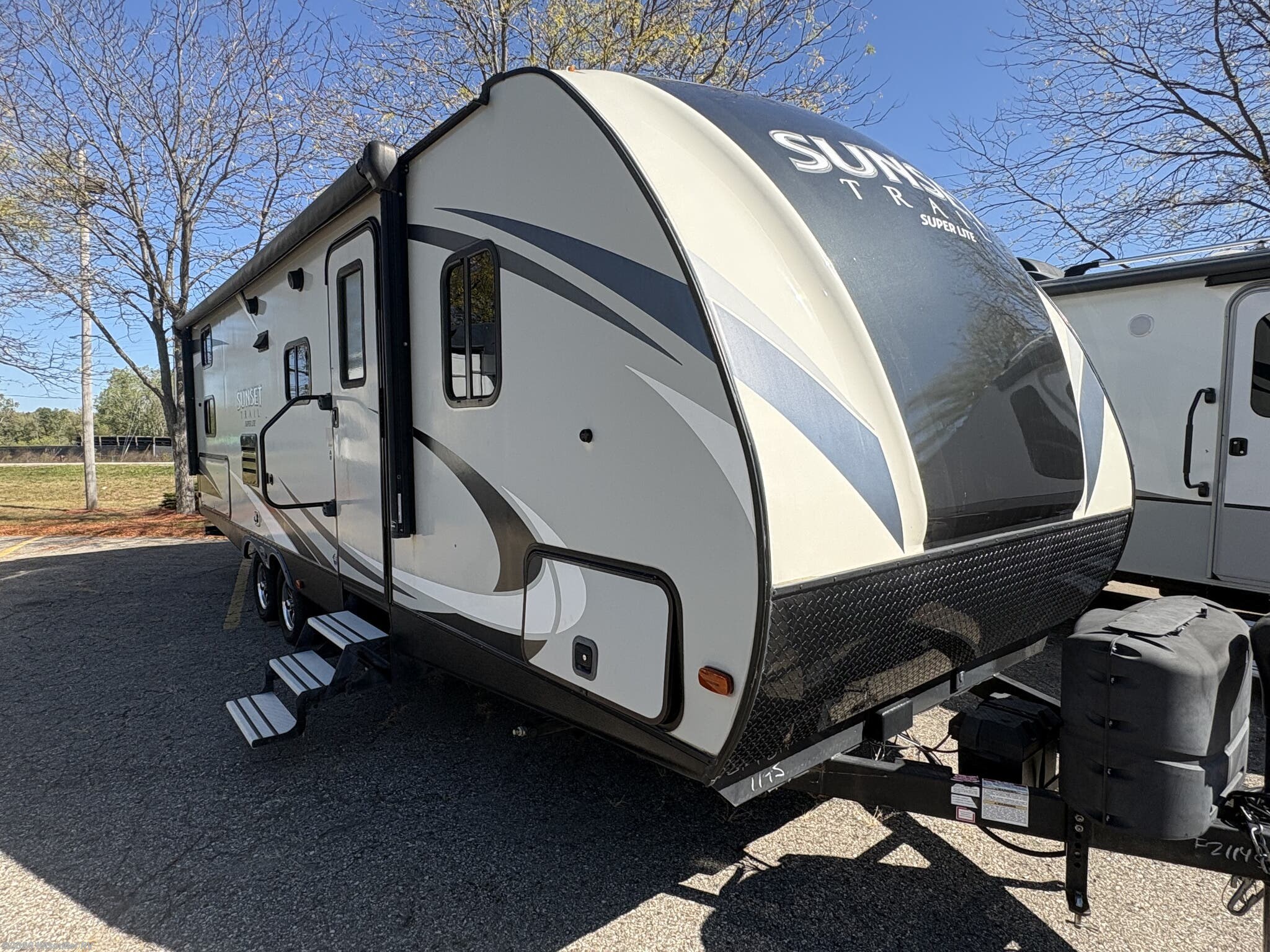 2017 Sunset Trail Super Lite by CrossRoads from Kitsmiller RV in Mason, Michigan