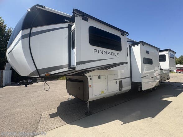 2024 Jayco Pinnacle 38FLGS - Used Fifth Wheel For Sale by Kitsmiller RV in Mason, Michigan features Furnace, Hitch, Griddle, Outside Kitchen, LED Lights
