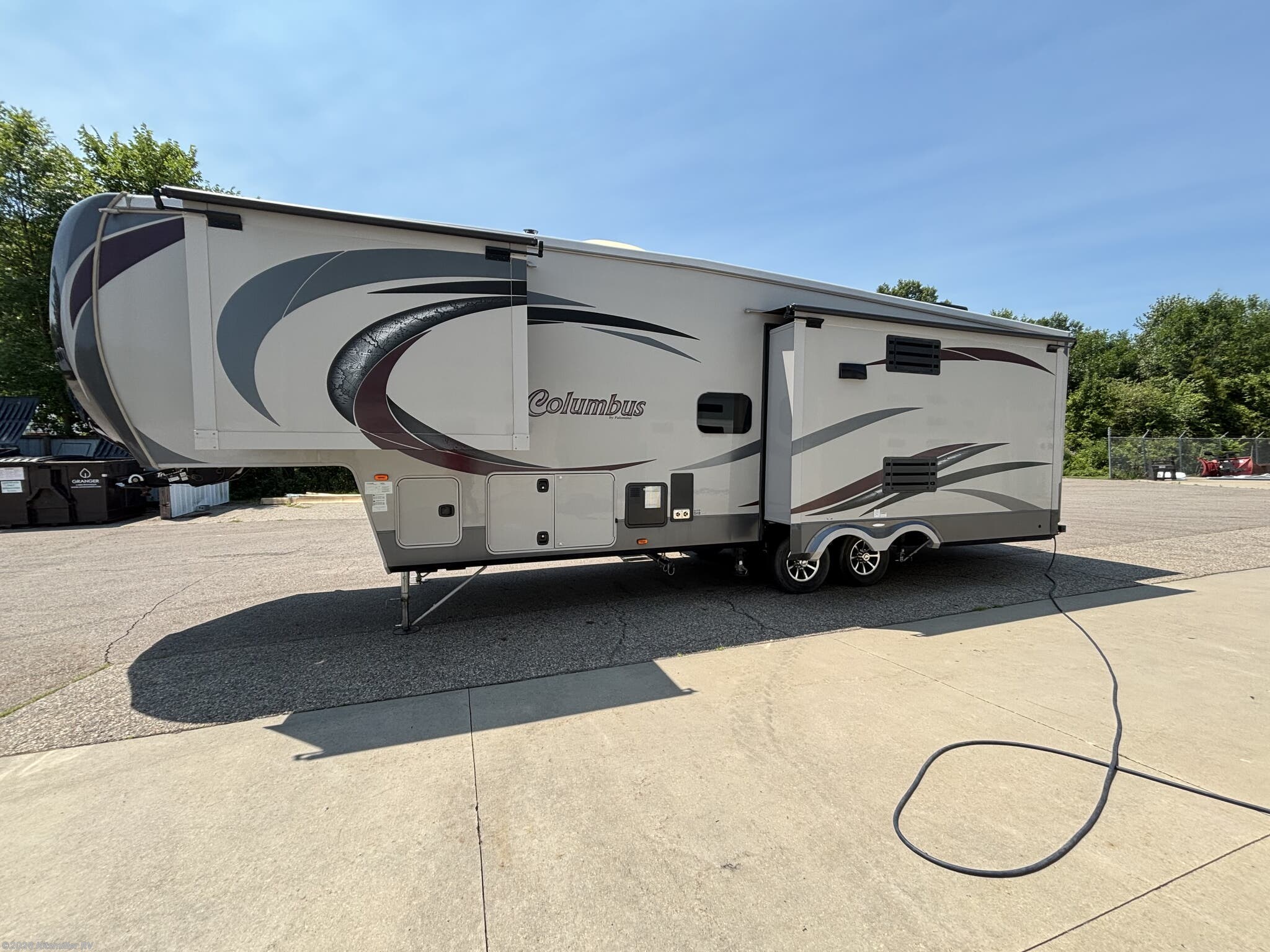 2015 Columbus 320RS by Palomino from Kitsmiller RV in Mason, Michigan