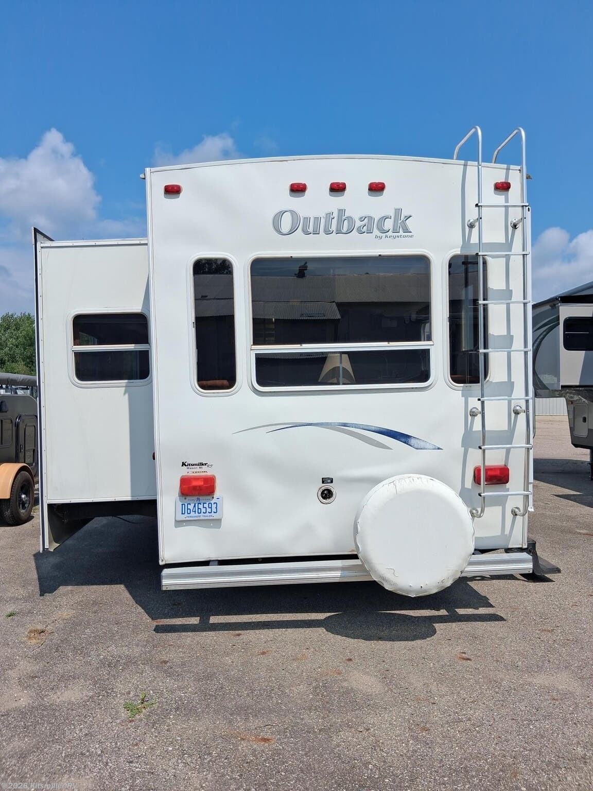 New 2004 Keystone Outback Sydney Edition 28FRLS available in Mason, Michigan
