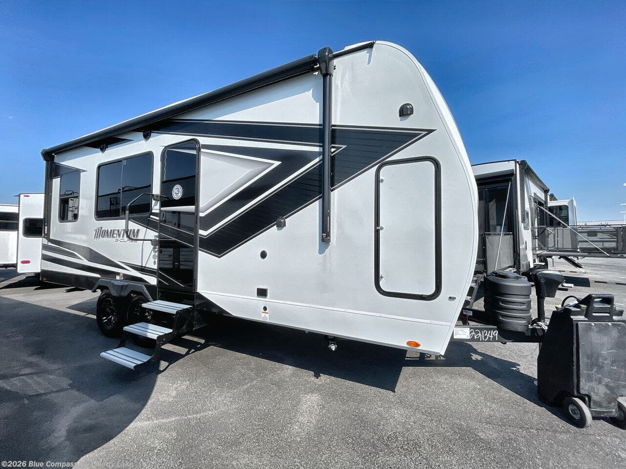 2025 Grand Design Momentum G-Class 21G #T93877 - For Sale in Liberty ...