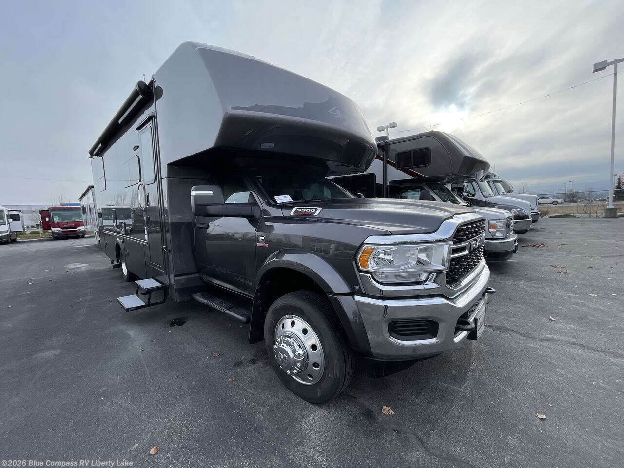 2025 isata 5 28SS by Dynamax Corp from Blue Compass RV Liberty Lake in Liberty Lake, Washington