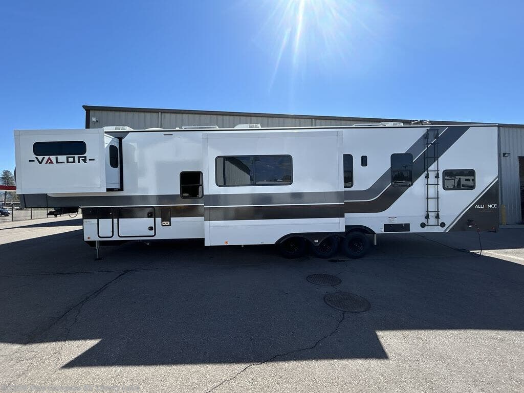 2025 Valor 40V13 by Alliance RV from Blue Compass RV Liberty Lake in Liberty Lake, Washington