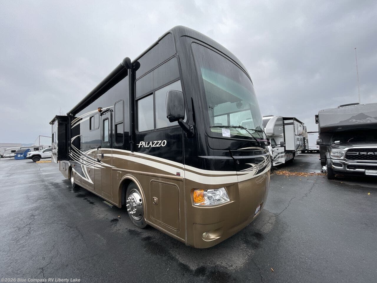 2013 Palazzo 33 1 by Thor Motor Coach from Blue Compass RV Liberty Lake in Liberty Lake, Washington
