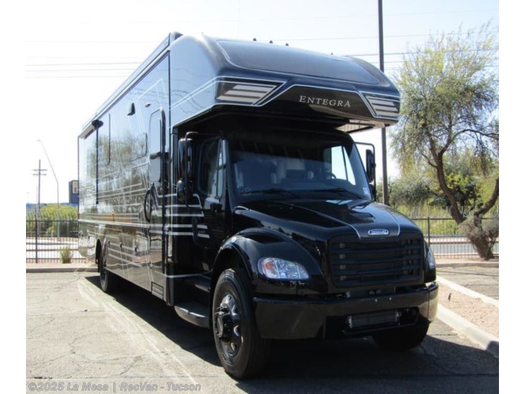 New 2025 Entegra Coach Accolade XL 37K-XL available in Tucson, Arizona