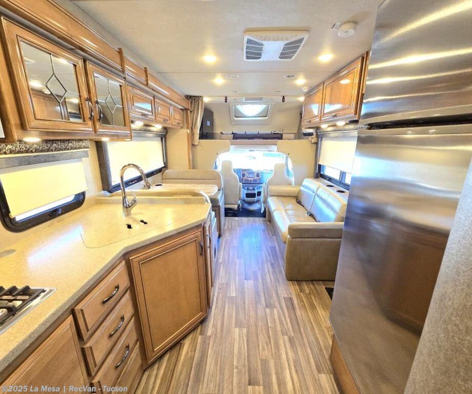 2018 Quantum WS31 by Thor Motor Coach from La Mesa | RecVan - Tucson in Tucson, Arizona