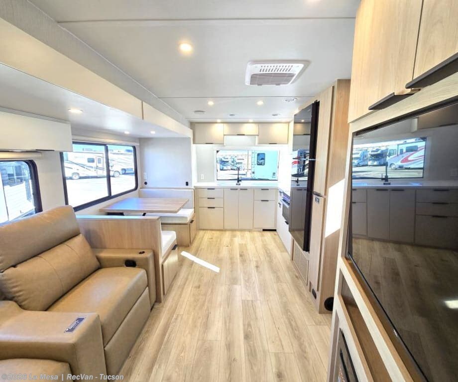 2026 Winnebago Thrive 26FKD - New Travel Trailer For Sale by La Mesa | RecVan - Tucson in Tucson, Arizona