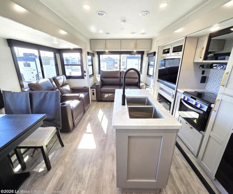 2026 SUNDANCE XLT TRAILER 29RLBS by Jayco from La Mesa | RecVan - Tucson in Tucson, Arizona