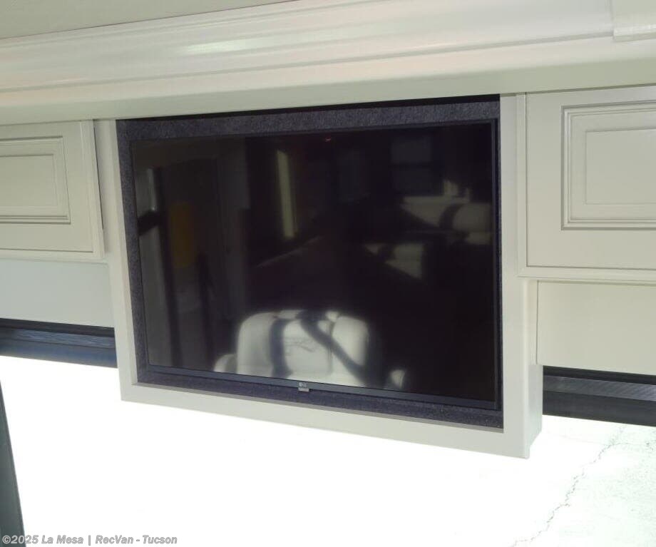 New 2025 Fleetwood Discovery LXE 40M-LXE available in Tucson, Arizona