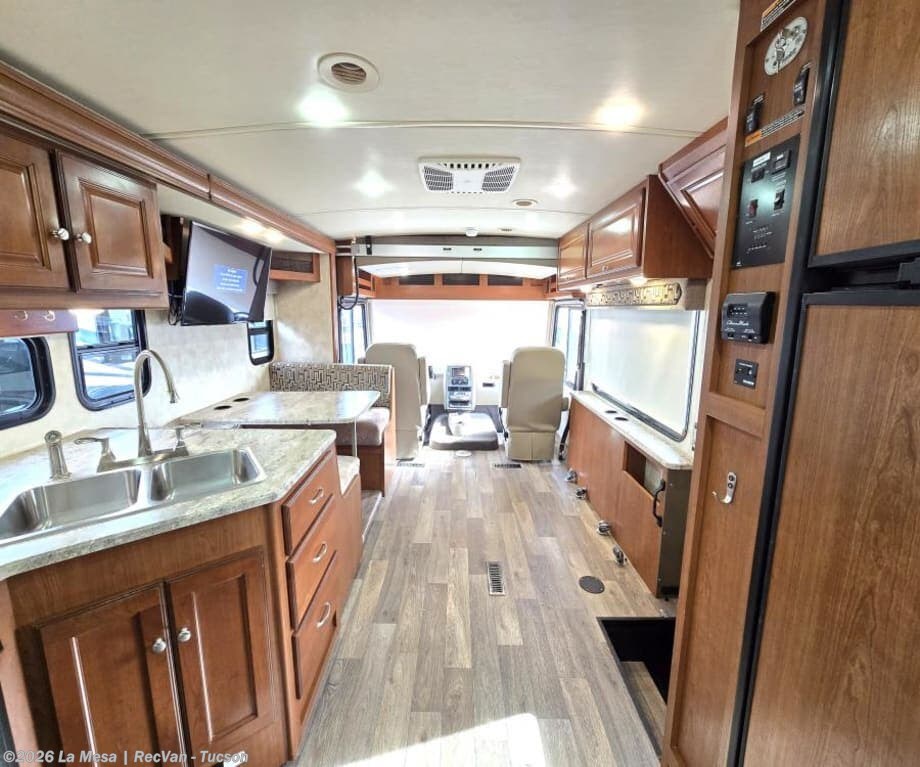 2019 Vista 27PE by Winnebago from La Mesa | RecVan - Tucson in Tucson, Arizona
