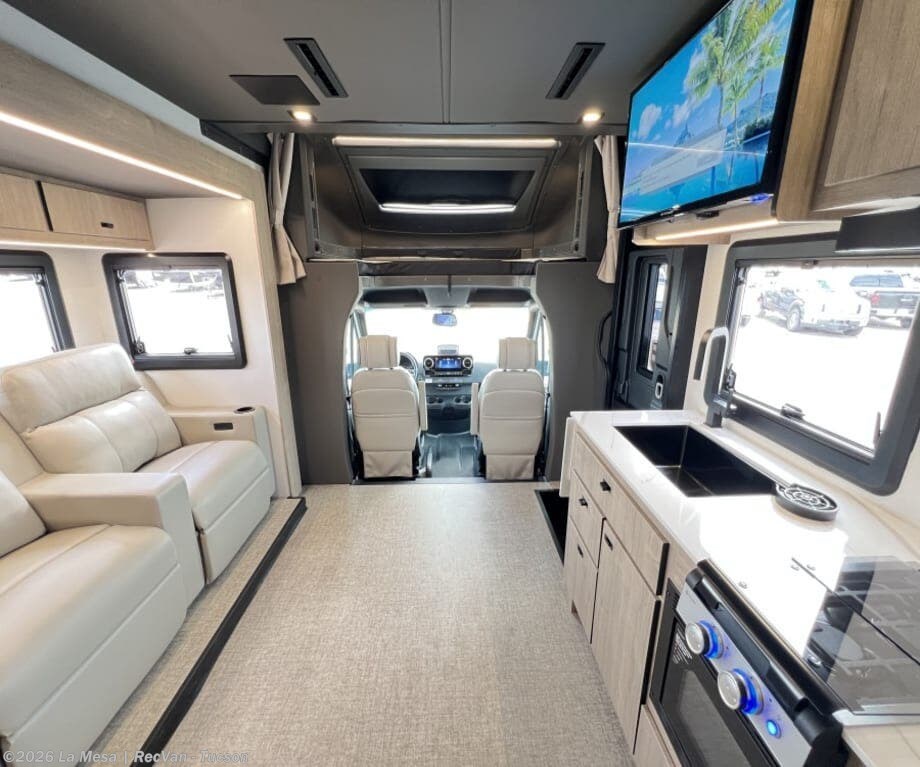 2026 Lineage Series M 25FW-FBP by Grand Design from La Mesa | RecVan - Tucson in Tucson, Arizona
