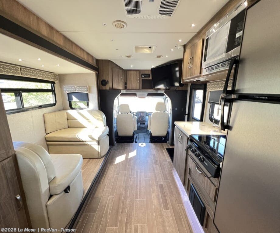2019 ISATA 3 24FWM by Dynamax Corp from La Mesa | RecVan - Tucson in Tucson, Arizona